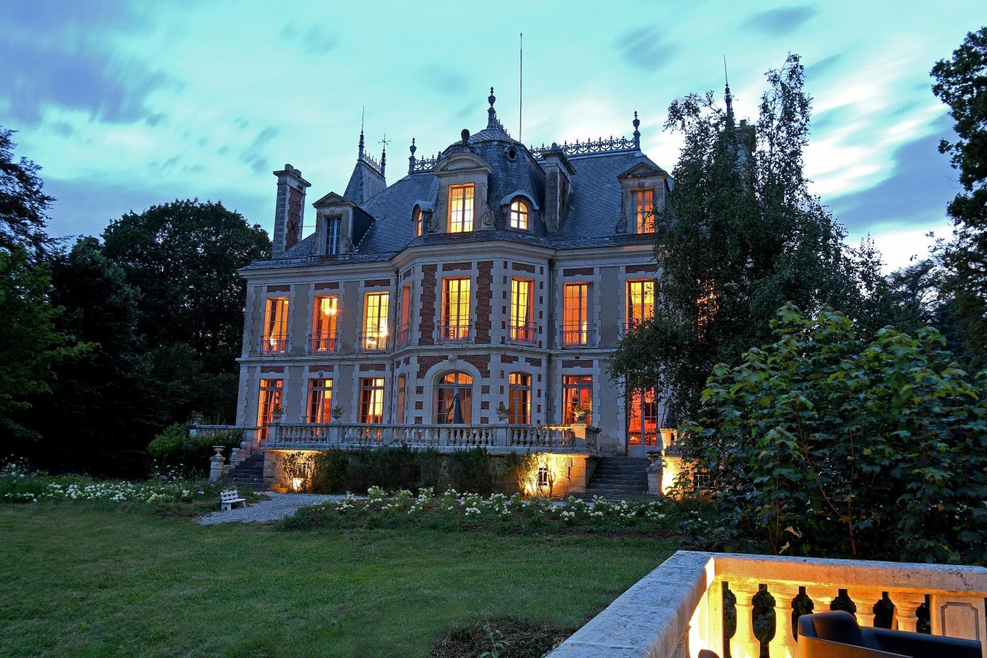 Chateau De Clinzeau Saint-Leger-de-Fougeret Exterior photo