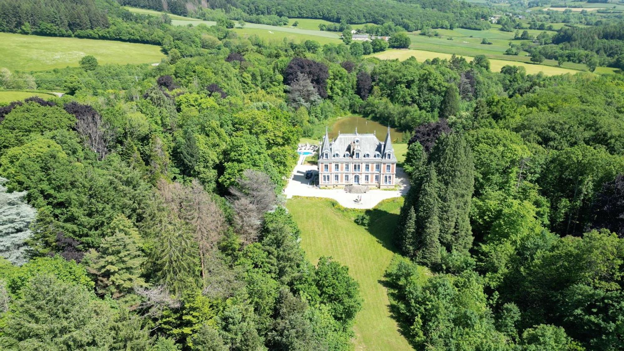 Chateau De Clinzeau Saint-Leger-de-Fougeret Exterior photo